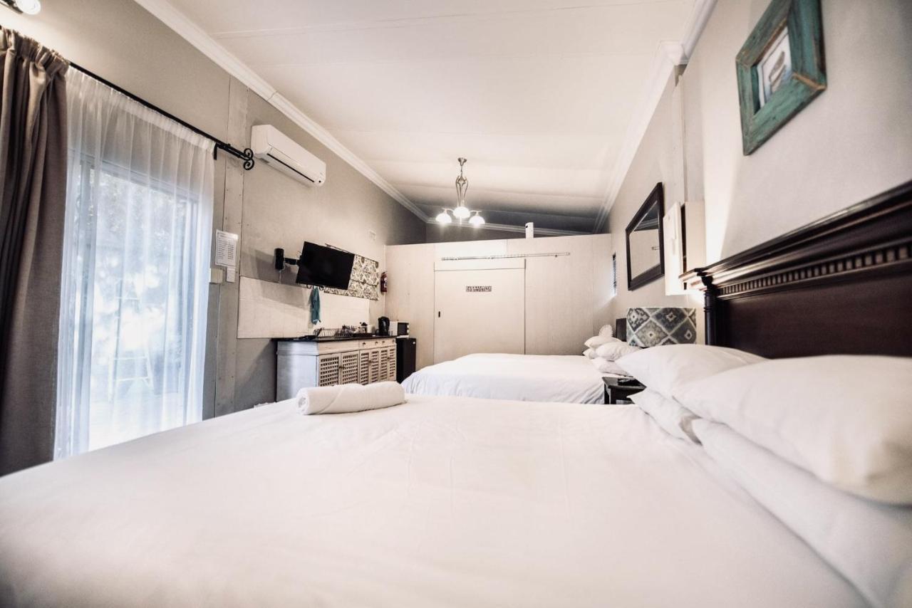 Cottonwood Guesthouse Oasis Bloemfontein Exterior foto