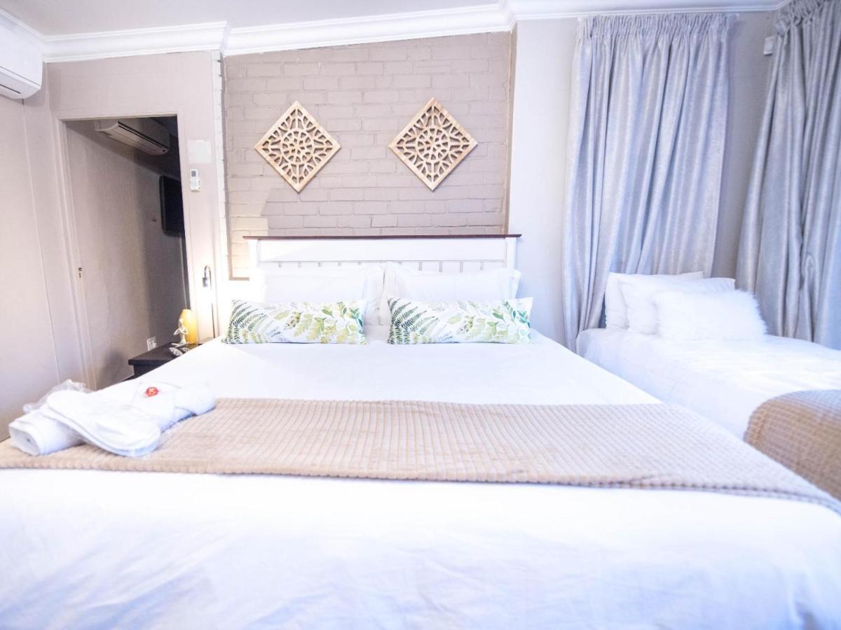 Cottonwood Guesthouse Oasis Bloemfontein Exterior foto